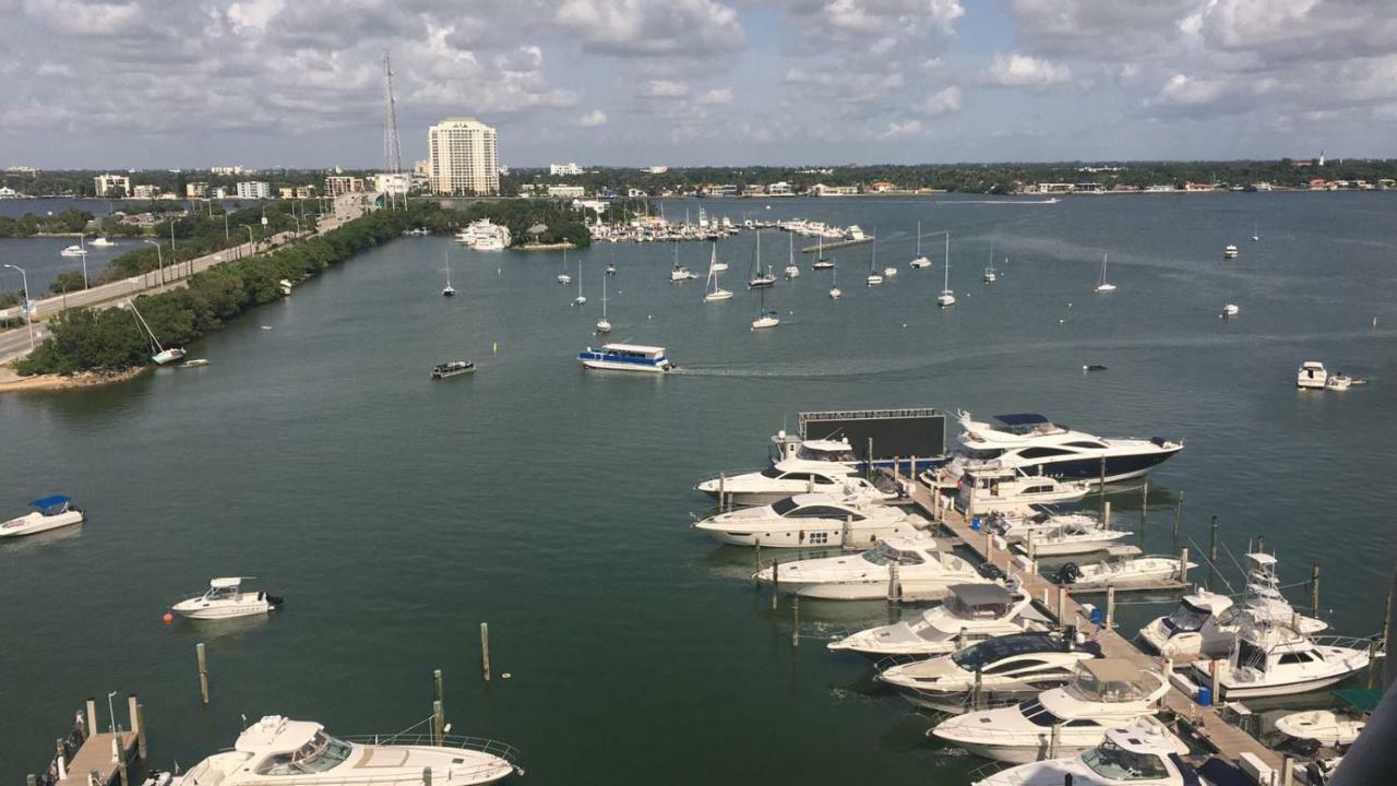 North Bay Village Apartment エクステリア 写真